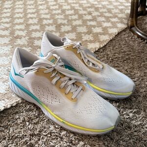 Hoka One One Cavu 2 White and Silver Shoes